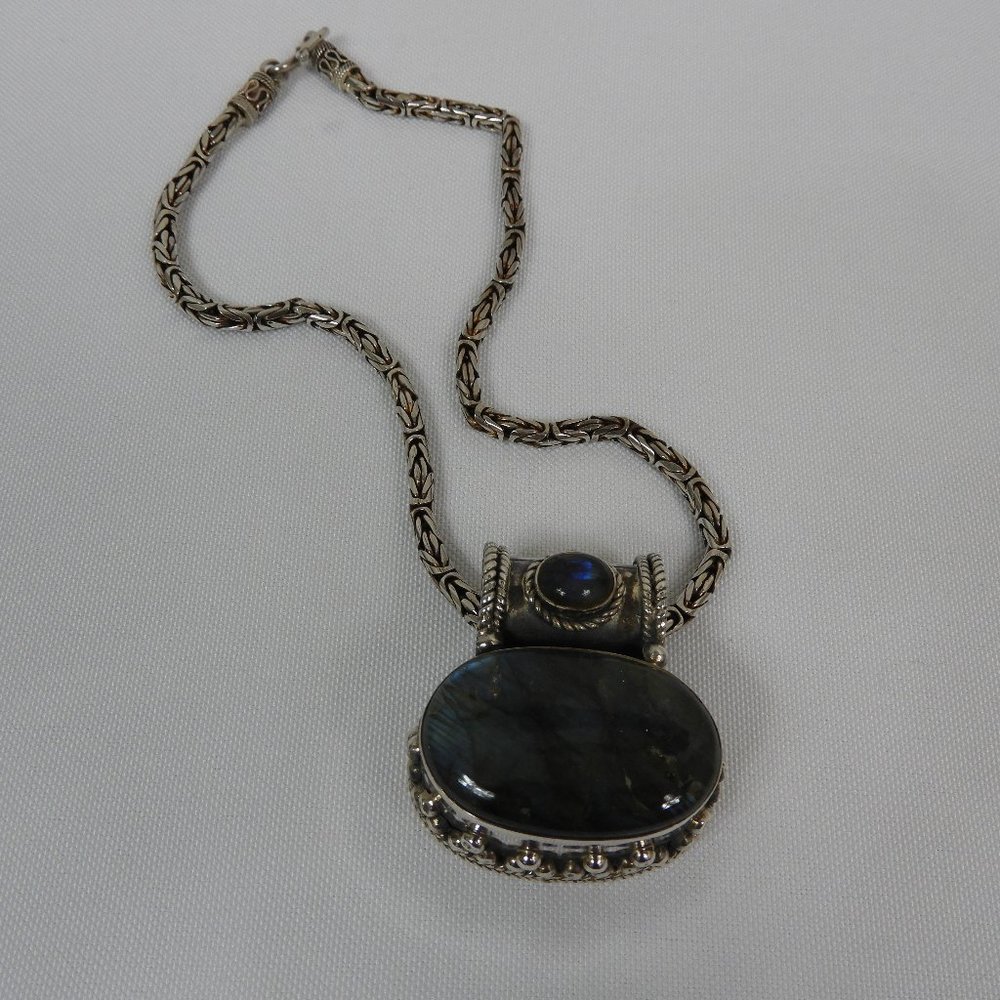 L716 Stamped 925 Silver Necklace with Blue Black Colored Stone